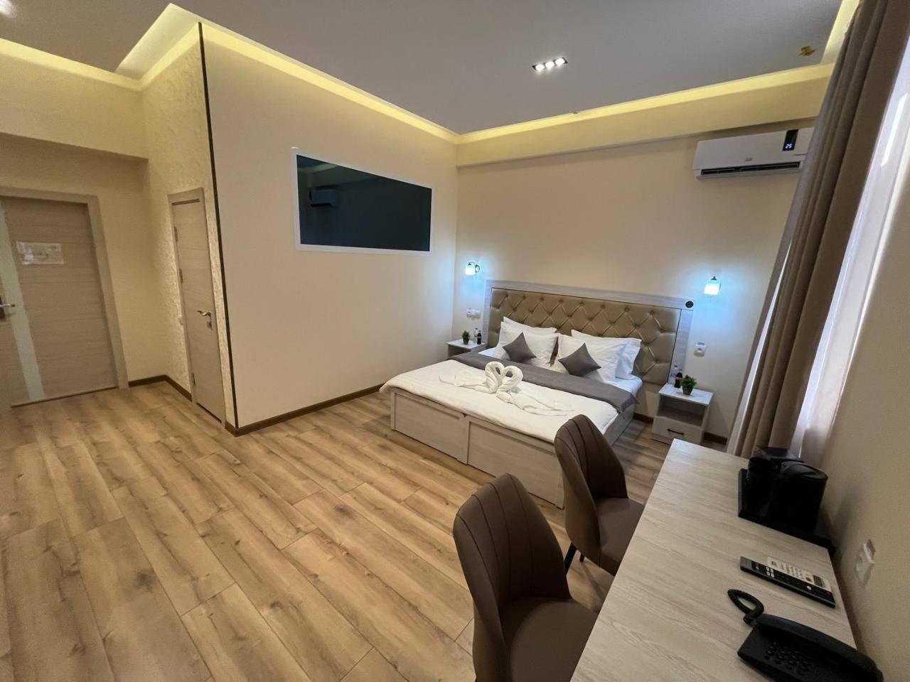 Aks Hotel Tachkent Extérieur photo