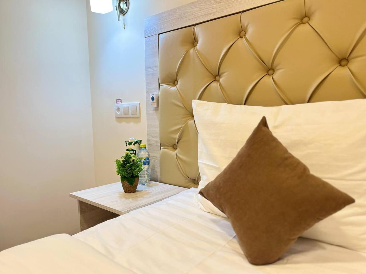 Aks Hotel Tachkent Extérieur photo