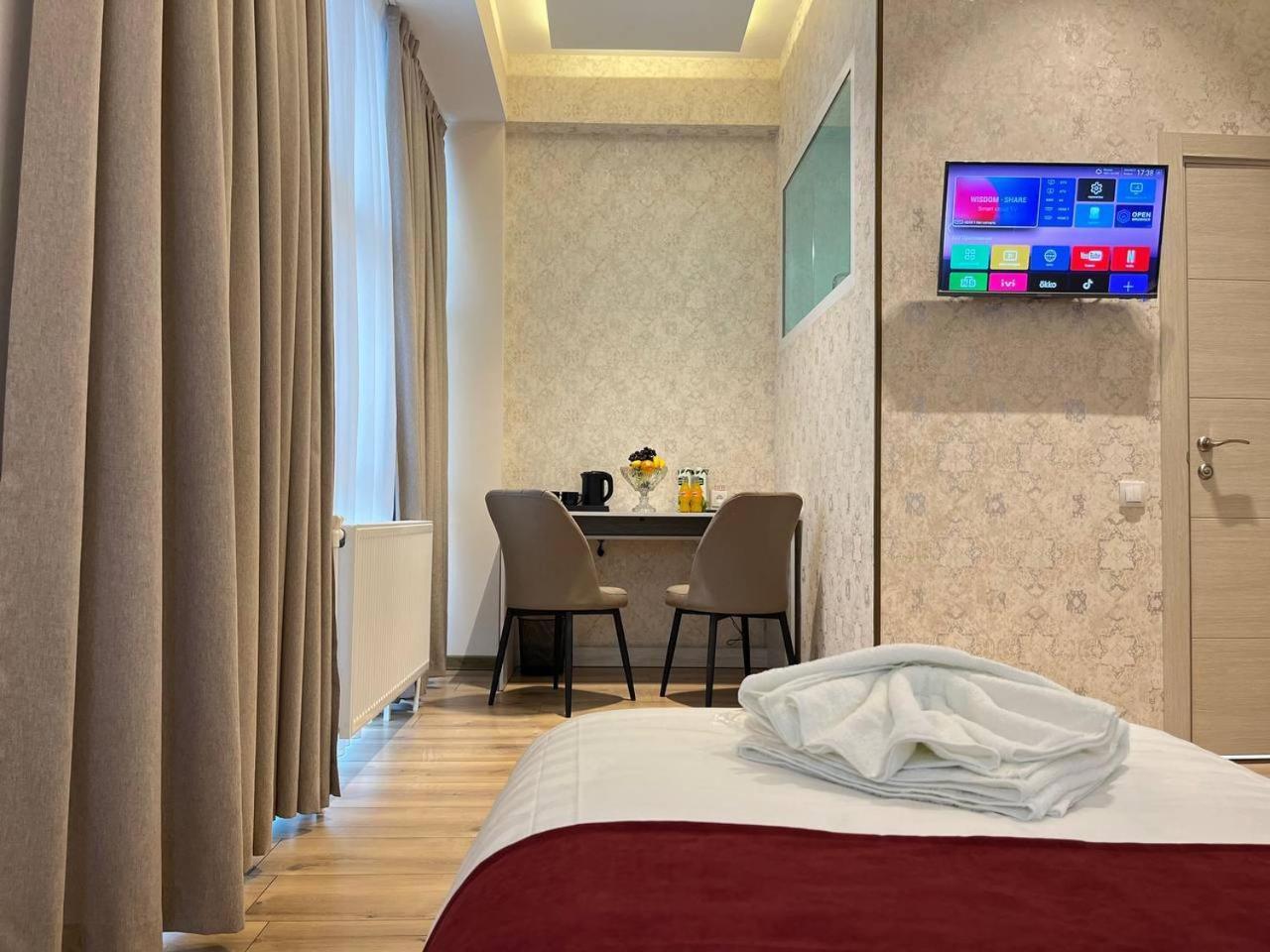 Aks Hotel Tachkent Extérieur photo