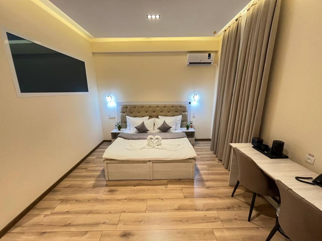 Aks Hotel Tachkent Extérieur photo