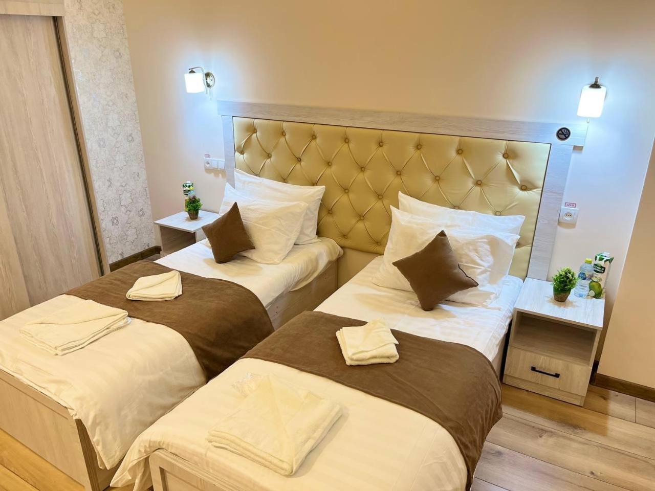 Aks Hotel Tachkent Extérieur photo