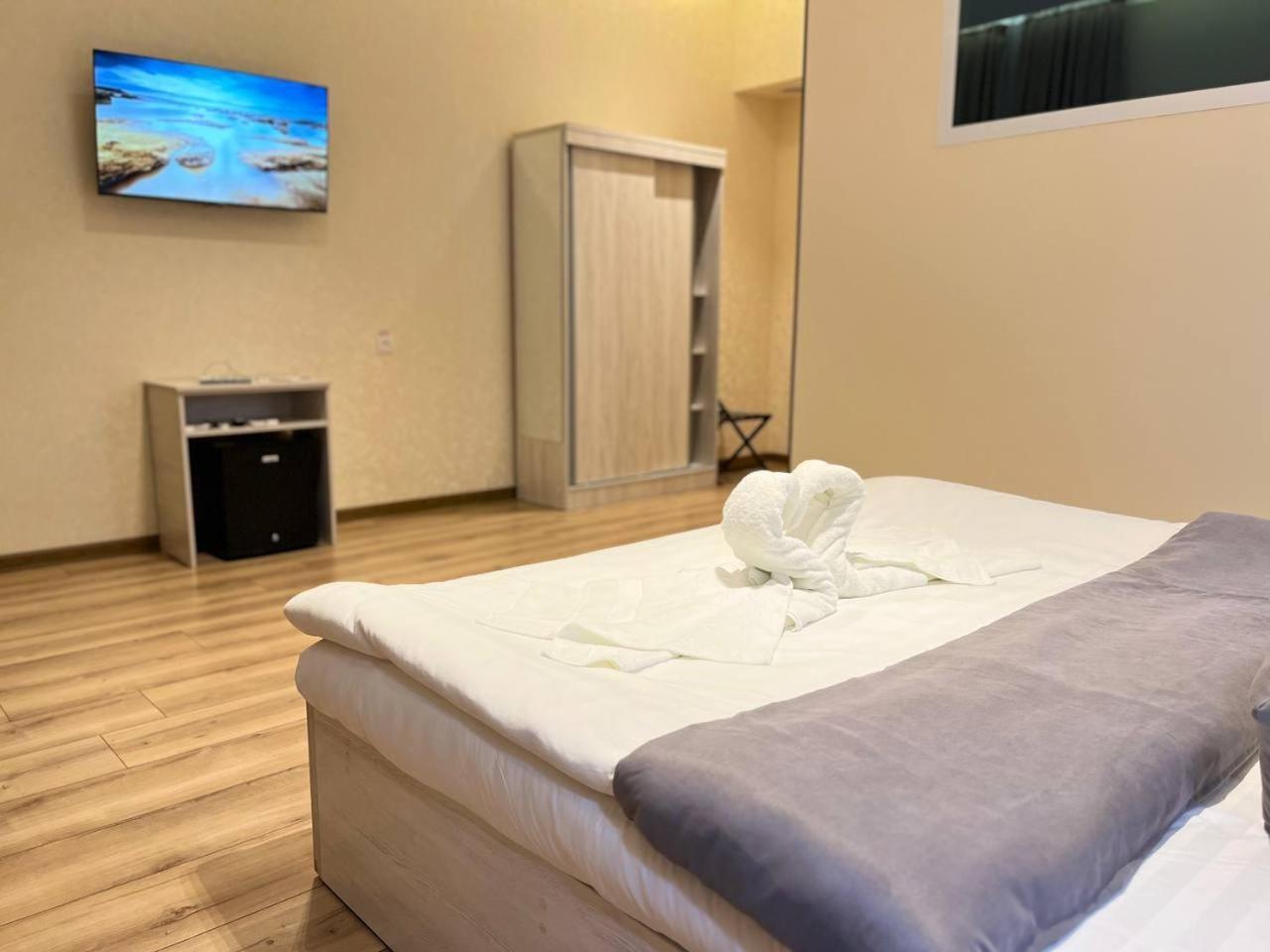 Aks Hotel Tachkent Extérieur photo